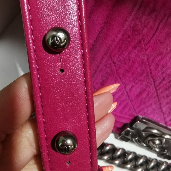 (Sold)100% Authentic Channel  Mini Boy Shoulder Crossbody Velvet Leather - Picture 3 of 16